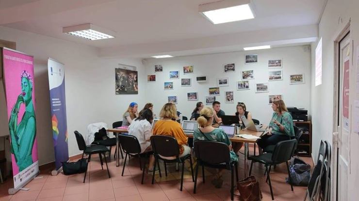 64644548_2137407299901881_739795291963654144_n